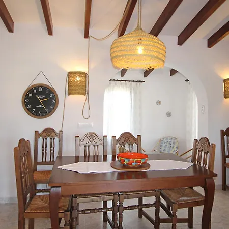 Villa Confortable Avec Piscine Privee Et Jardin, Proche Et Commodites A Moraira, Costa Blanca - Hisp-216-204